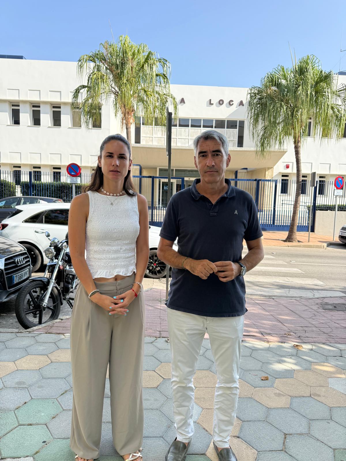Victor Navas y Sandra Ochoa denuncian la gestion de las empresas publicas Benalmadena
